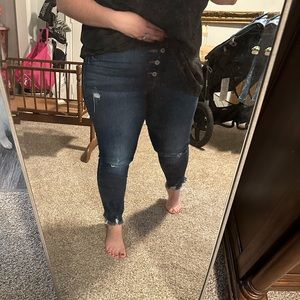 KanCan skinny high rise